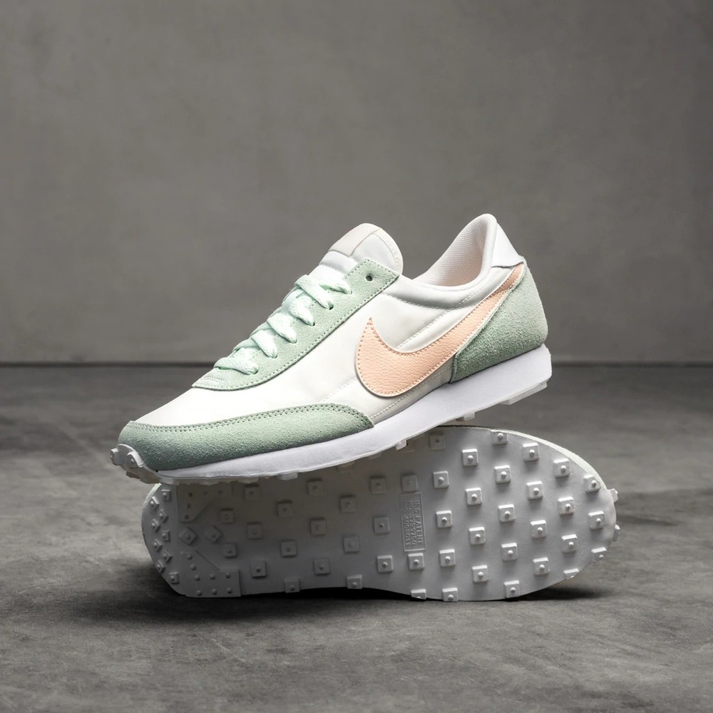 Nike Daybreak Classic Sneaker Shoes PRICE FIRM - Picture 3 of 13